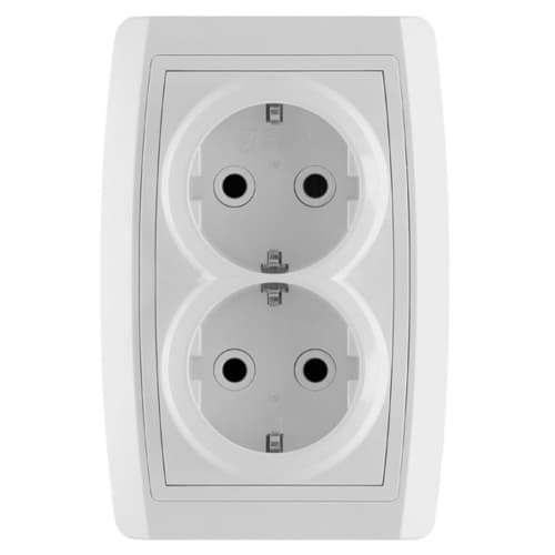 Utičnica dupla Status